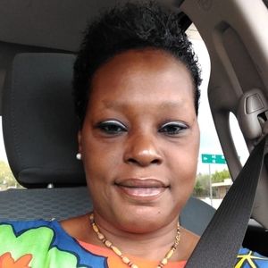 Meet your Posher, Denise